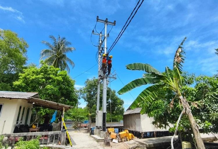 Kado Manis HLN Ke-80, 51 KK Warga Pulau Labun di Perbatasan Kini Nikmati Listrik 24 Jam